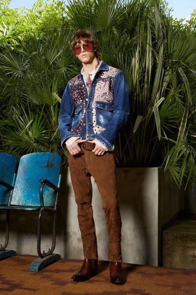 Look 29